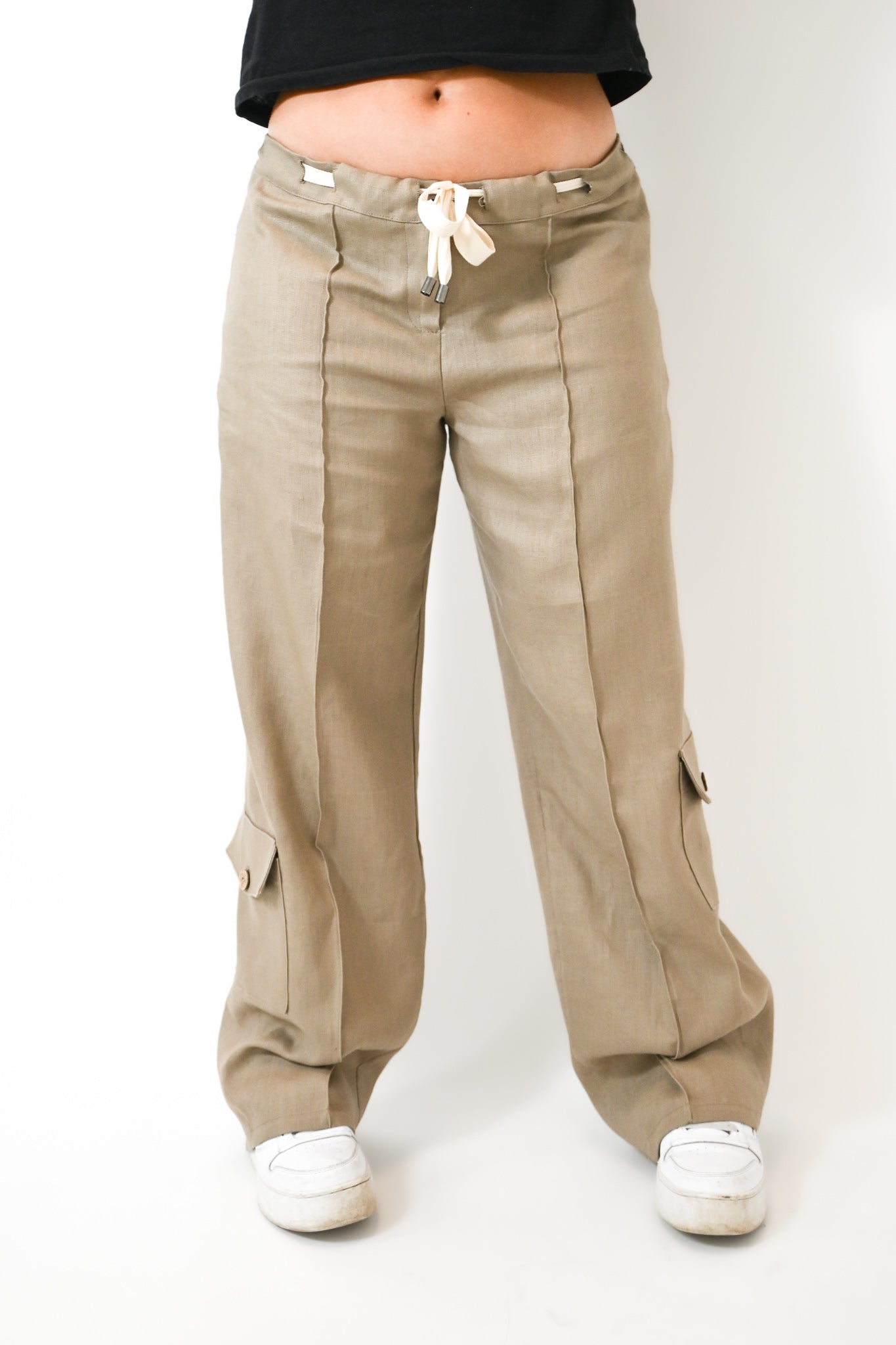 Siena's Tobacco Linen Cargo Pant